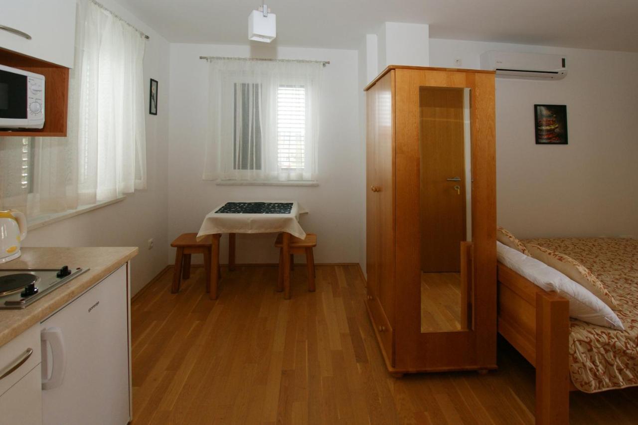 Villa Trio Srima Εξωτερικό φωτογραφία