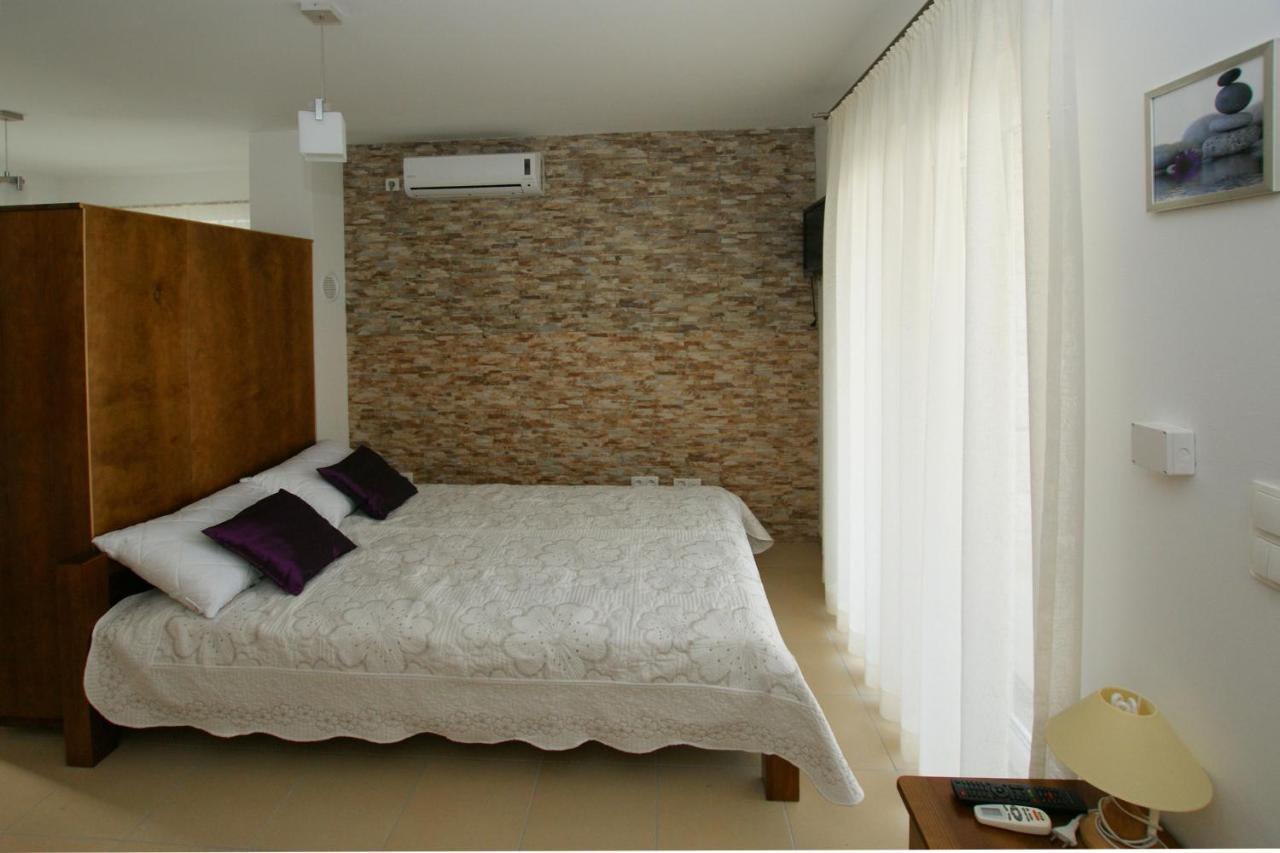 Villa Trio Srima Εξωτερικό φωτογραφία